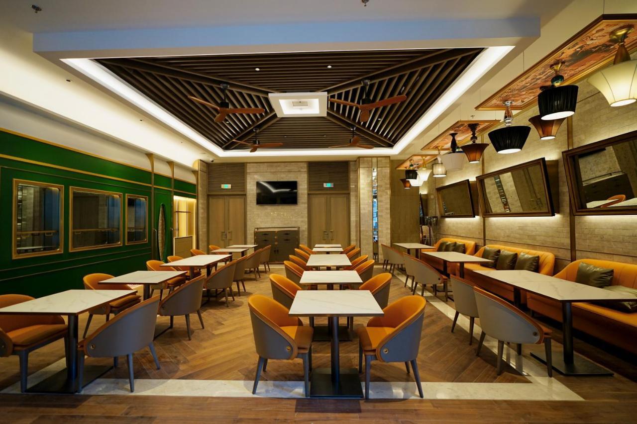 Harbour Plaza Metropolitan Шанхай Екстериор снимка